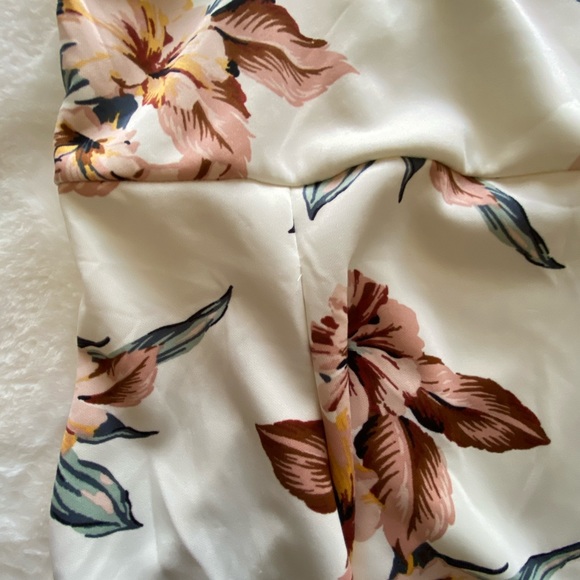 Skater dress with adjustable straps - Picture 3 of 3